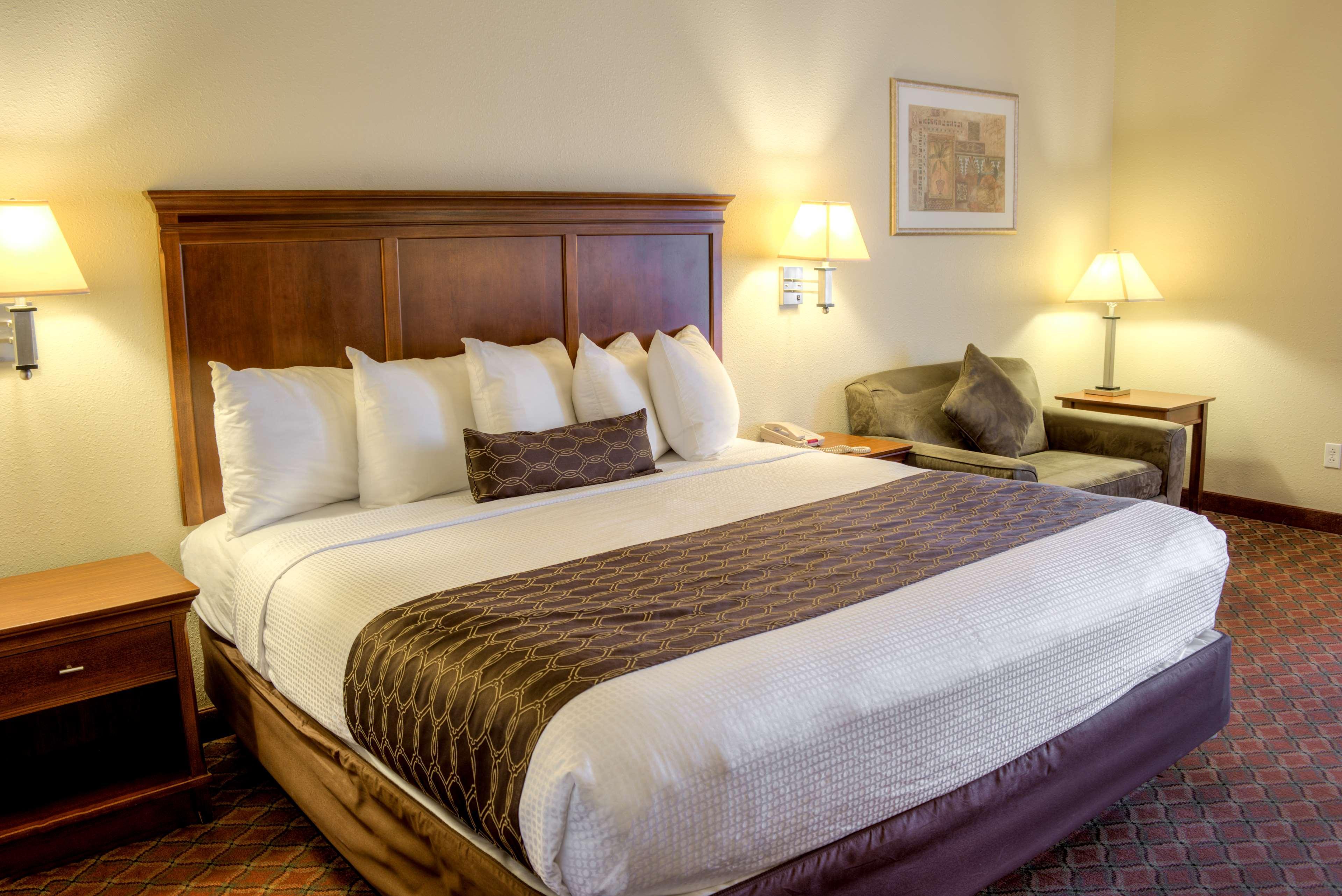 Best Western Plus Midamerica Hotel Mascoutah Экстерьер фото