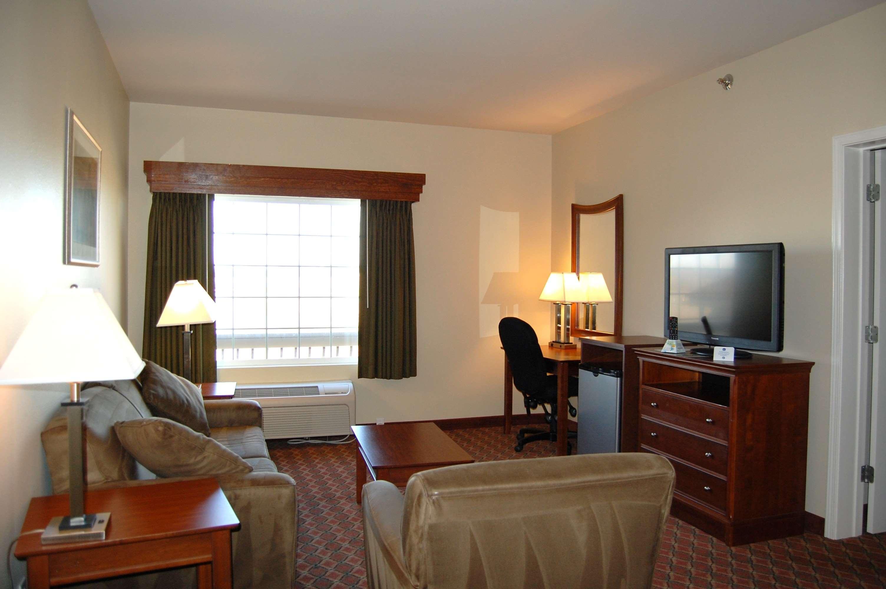 Best Western Plus Midamerica Hotel Mascoutah Экстерьер фото